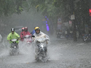 Thời tiết ngày 31/5/2022: Hà Nội tiếp tục có mưa rào và dông